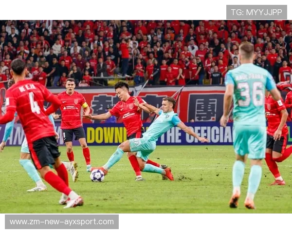 成都蓉城中路突击十分坚决，形成连续压迫